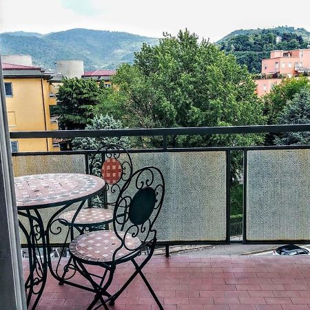 Appartamento Con Terrazzo Zona Ospedale Civile Brescia Exterior photo