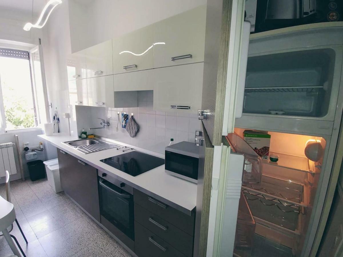 Appartamento Con Terrazzo Zona Ospedale Civile Brescia Exterior photo